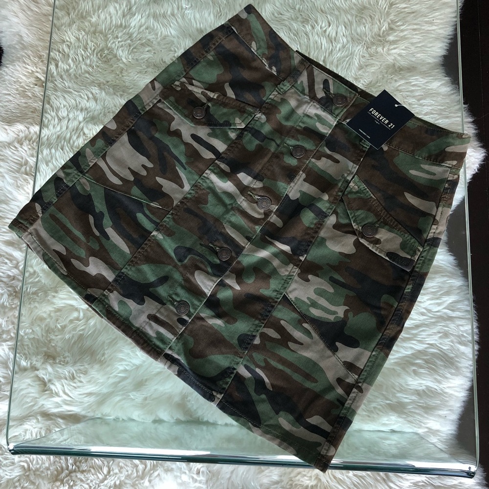 NEW ✨ Forever 21 Skirt